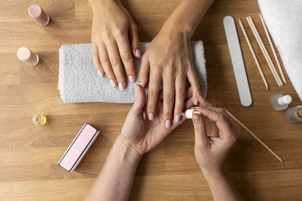 Alat Manicure dan Alat Periferi, Serta Penggunaannya